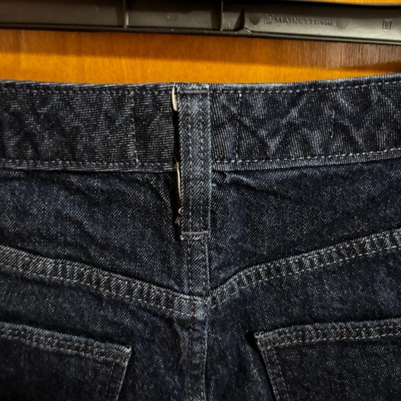 Universal Thread Vintage midi Shorts‎ Size 10/30R Distressed Dark Denim - Picture 10 of 11